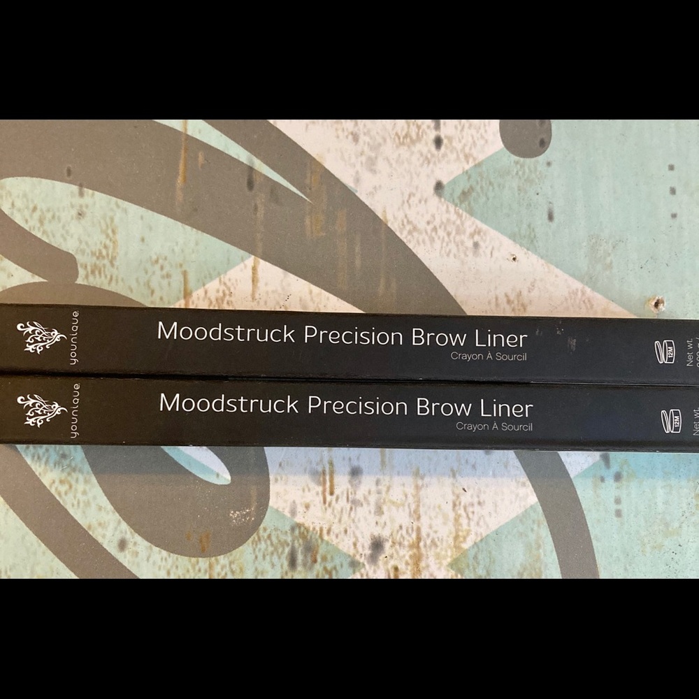 Moodstruck brow pencil